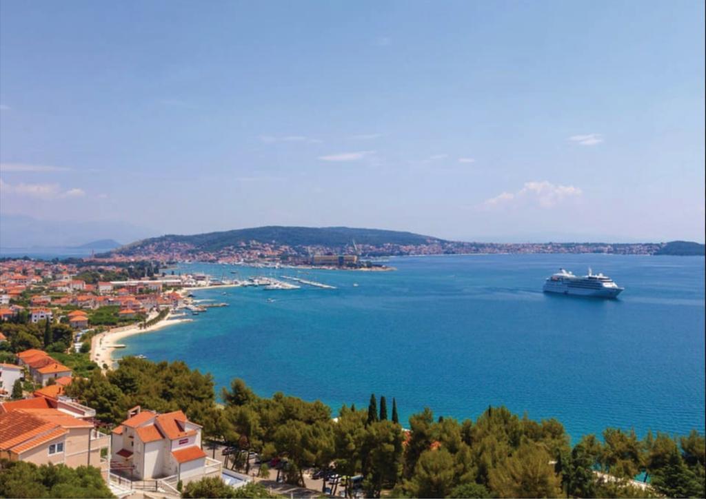House Mariposa Hotel Trogir Buitenkant foto